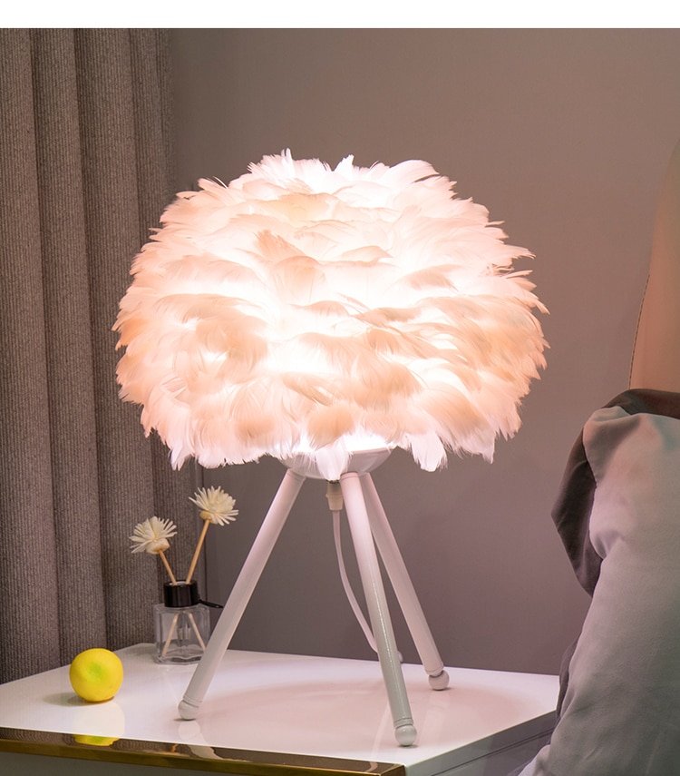 Feather Bedroom Table Lamp Vanoi - Felagro.com