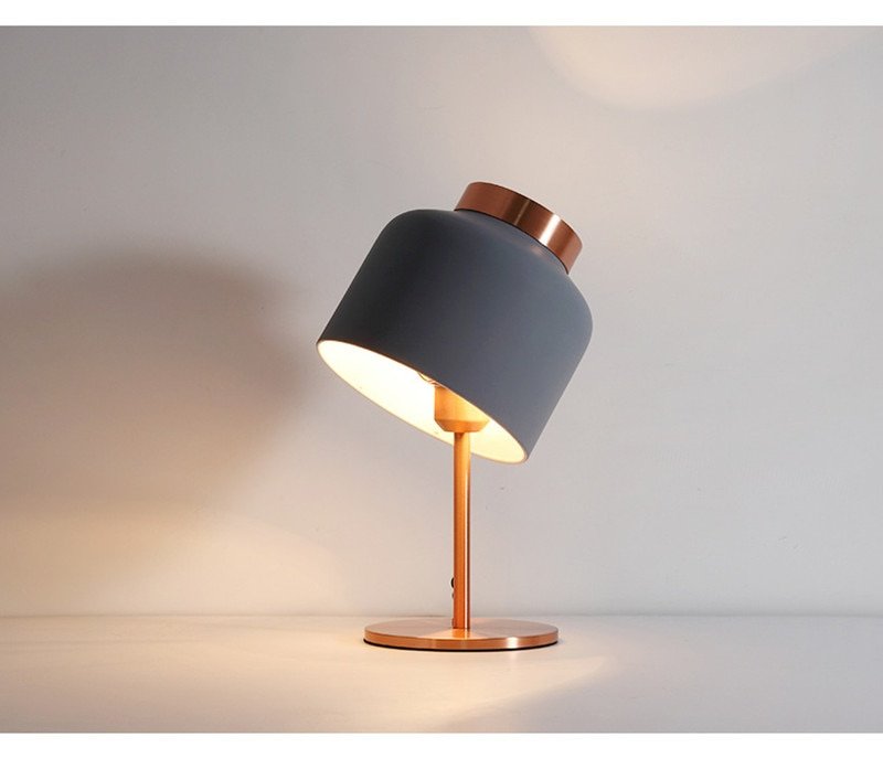 Matte Gold-Plated Table Lamp Chiampo