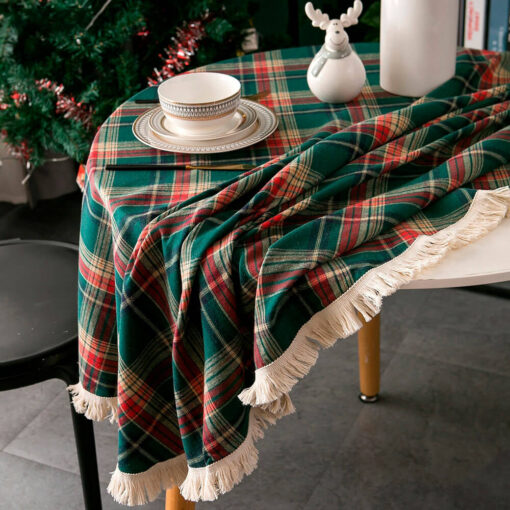 American Round Tassel Table Cloth For Party Confinale Whether you're celebrating Christmas, Thanksgiving, or any other special occasion, this tablecloth will create a cozy atmosphere for your guests.